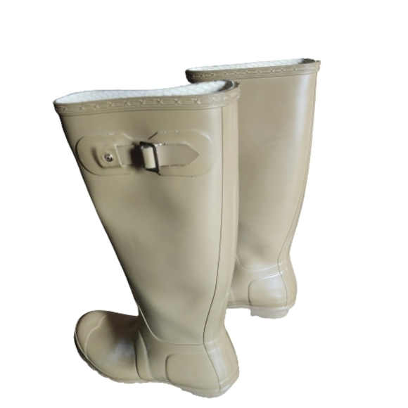Hunter original tall rain boots color tan size 6M/7F socks included - Picture 2 of 10